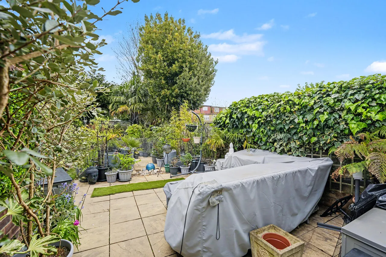 Chailey Avenue, Enfield, EN1, photo 21
