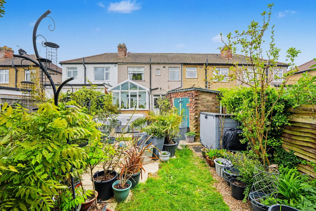 Chailey Avenue, Enfield, EN1, photo 24