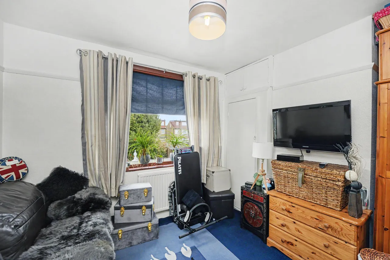 Chailey Avenue, Enfield, EN1, photo 18