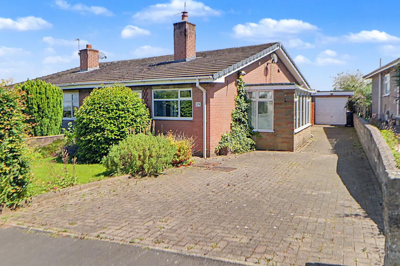 3 bed house for sale, Birch Road, Bignall End