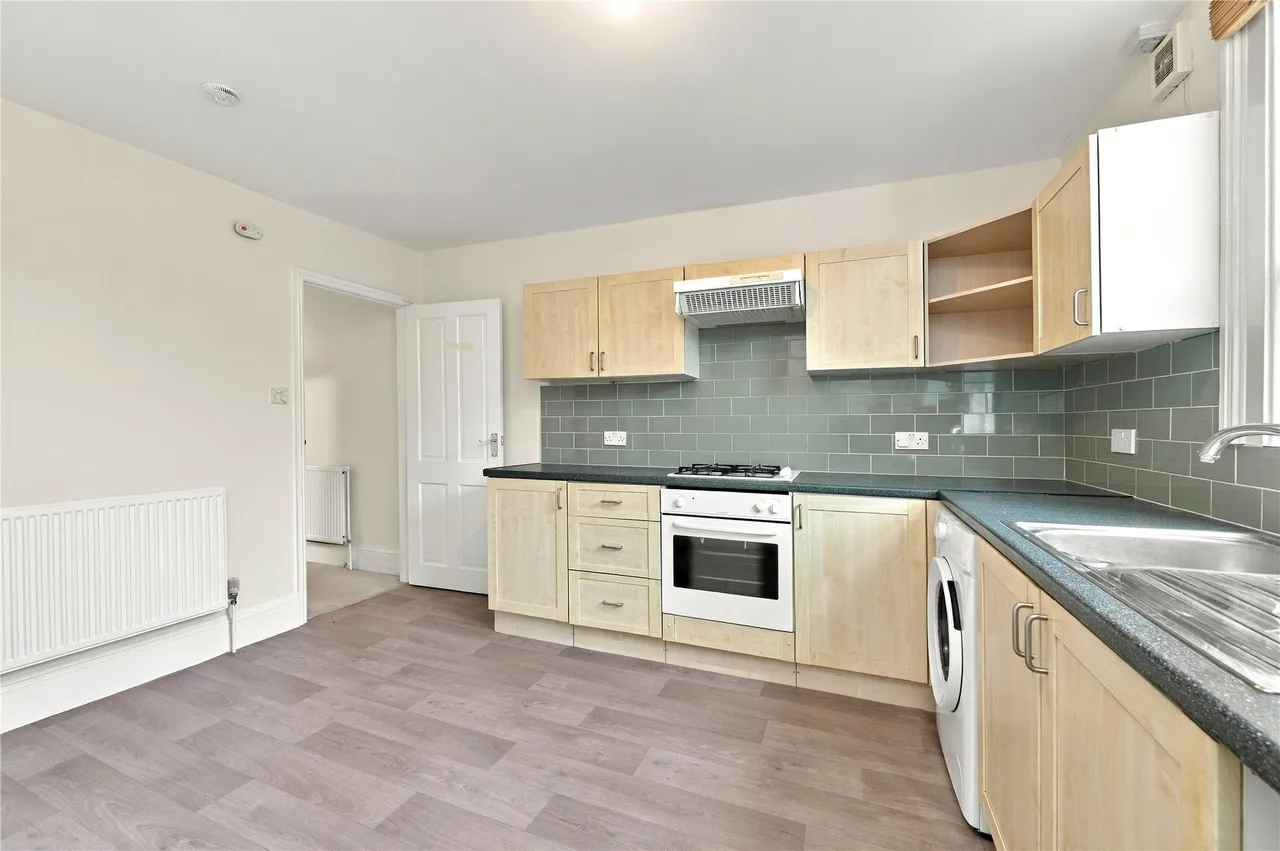 Gleneagle Road, London, SW16, photo 6