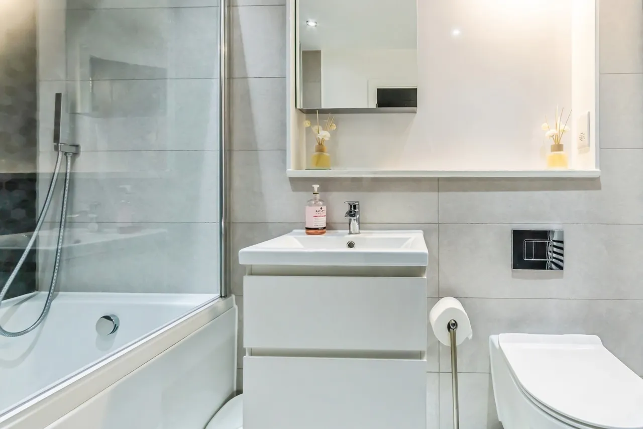 Lynne Close, South Croydon, CR2, photo 9