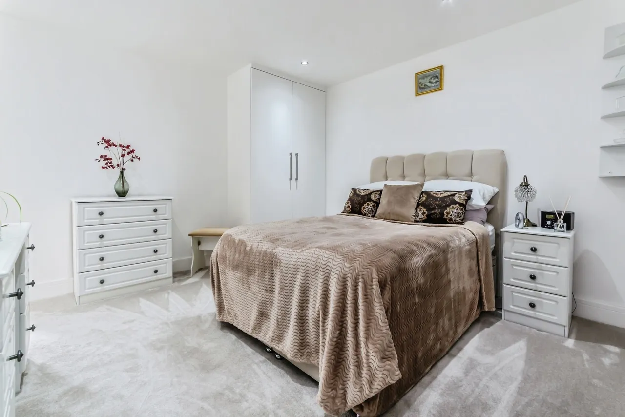 Lynne Close, South Croydon, CR2, photo 6
