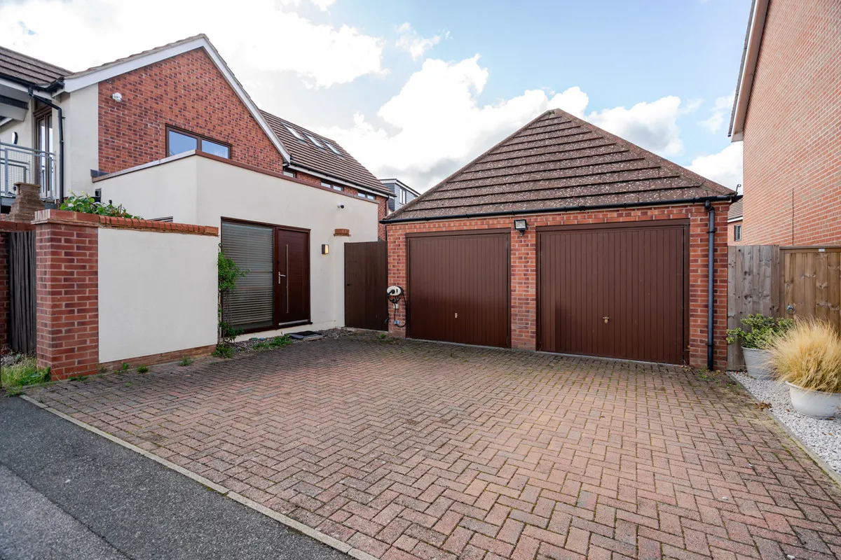 Poppy Avenue, Broughton, MK10, photo 49