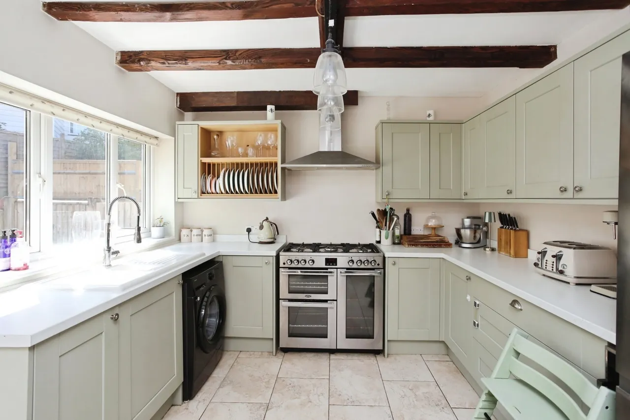 Talbot Road, Hawkhurst, TN18, photo 3