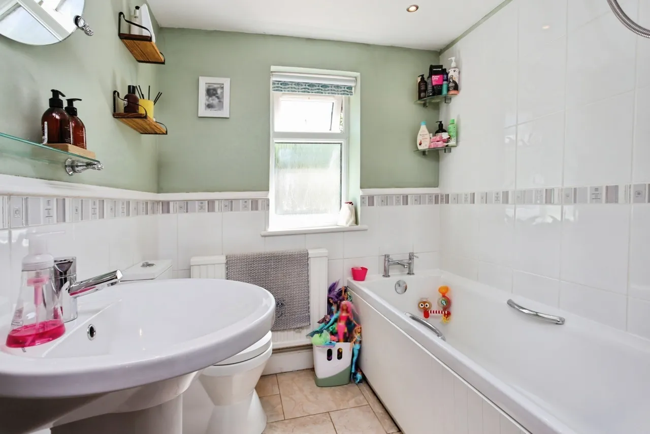 Talbot Road, Hawkhurst, TN18, photo 13