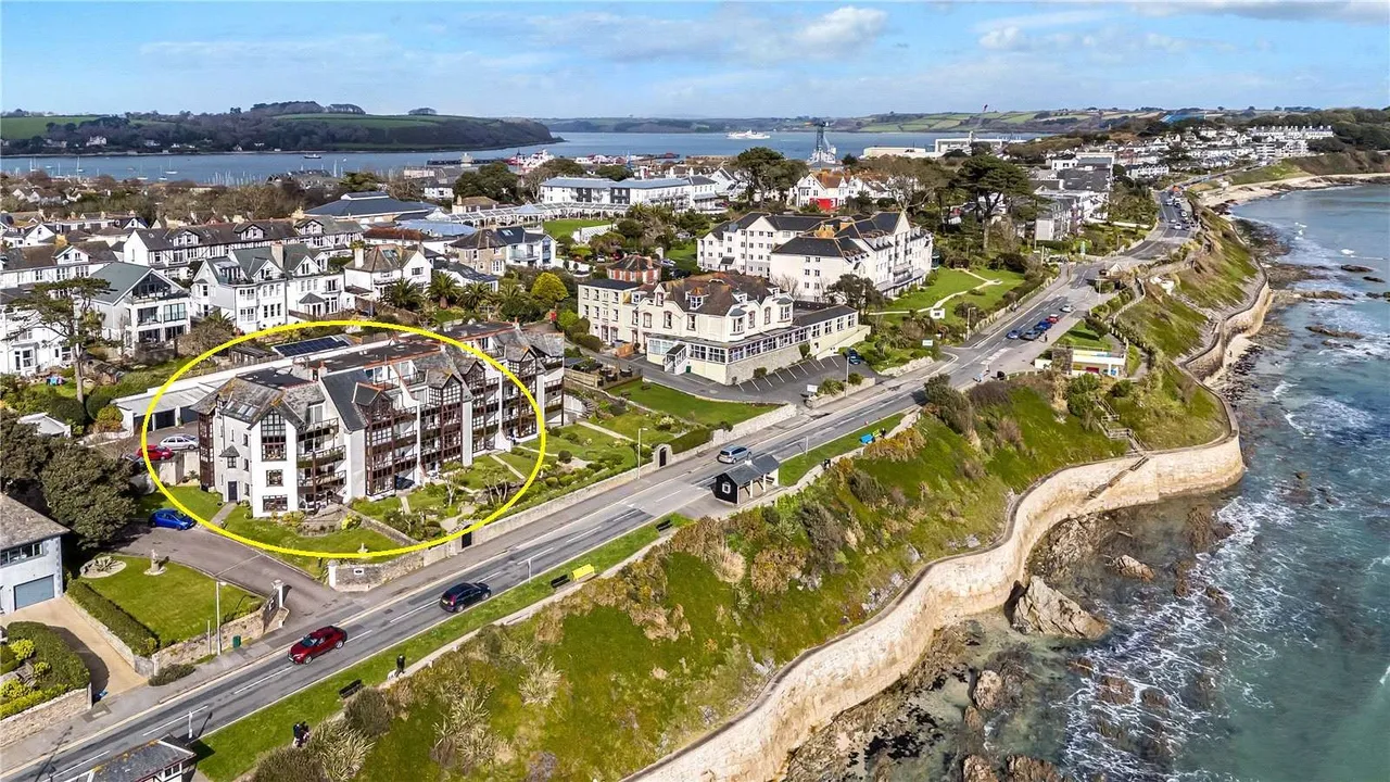 Cliff Road, Falmouth, Cornwall, TR11 4PD, photo 5