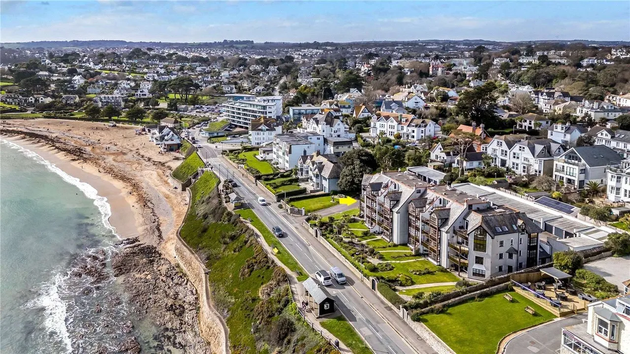 Cliff Road, Falmouth, Cornwall, TR11 4PD, photo 8