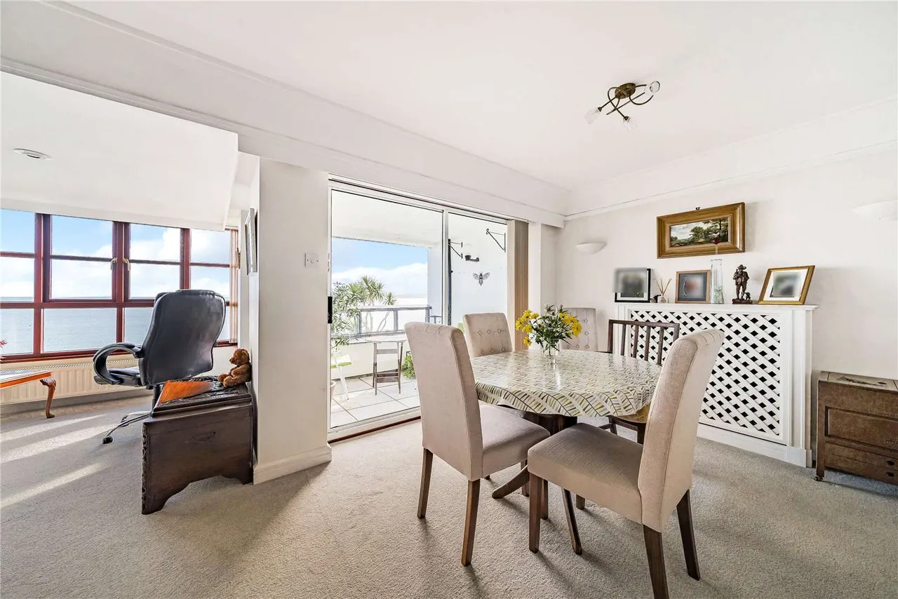 Cliff Road, Falmouth, Cornwall, TR11 4PD, photo 7