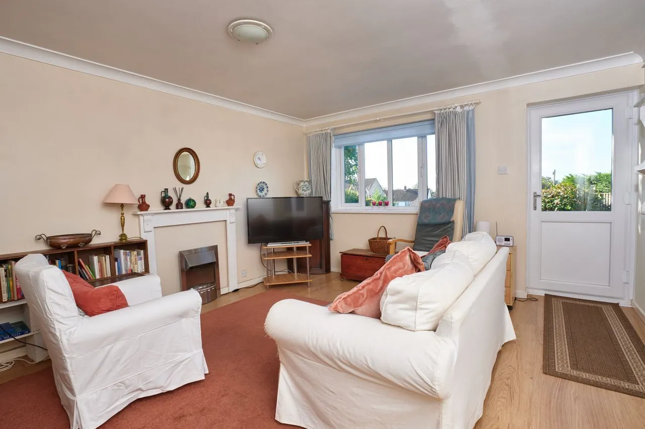 Walnut Tree Close, Wells, BA5, photo 3
