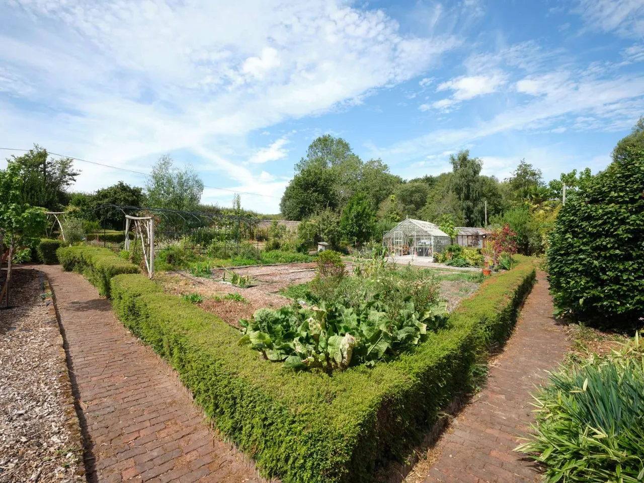 Cheddon Fitzpaine, Taunton, Somerset, TA2 8LB, photo 4