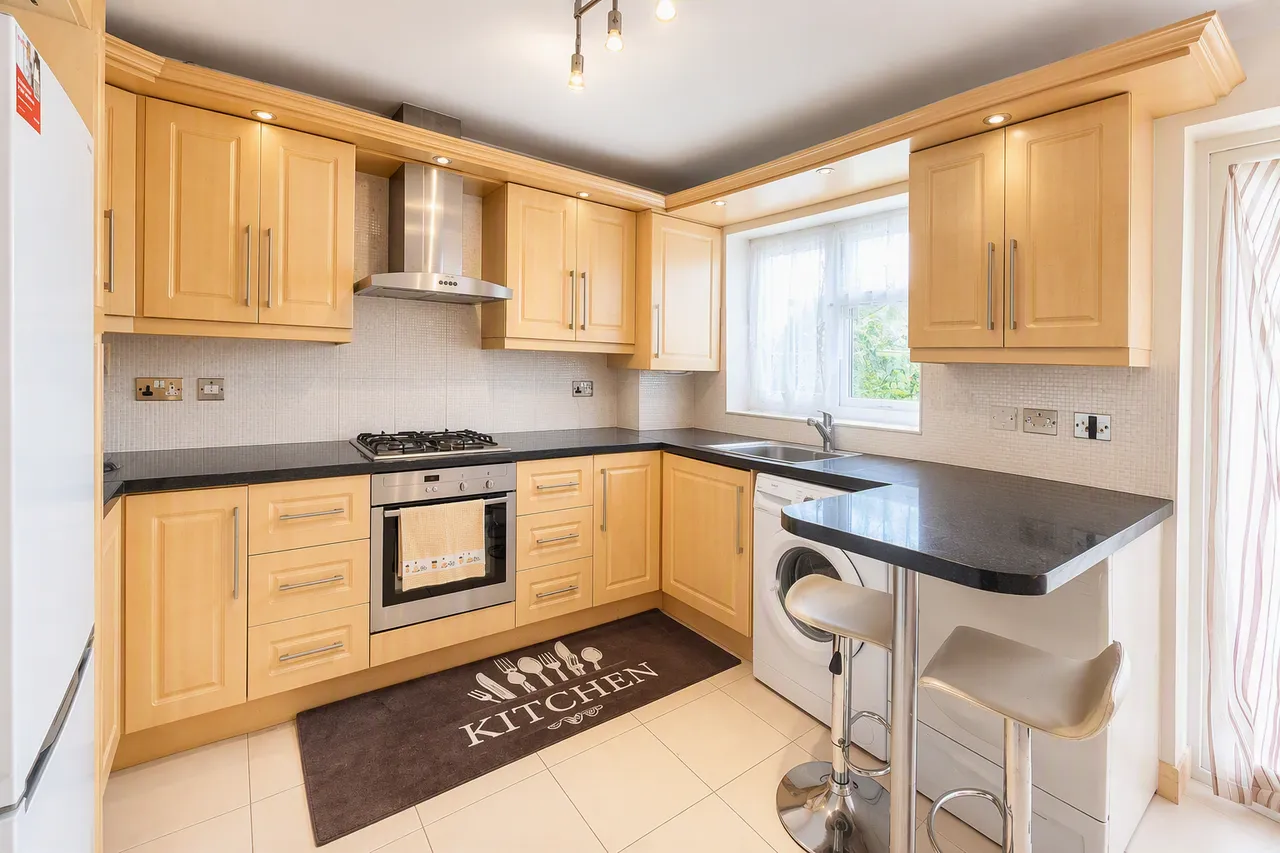 Sheepcote Close, Hounslow, TW5, photo 3
