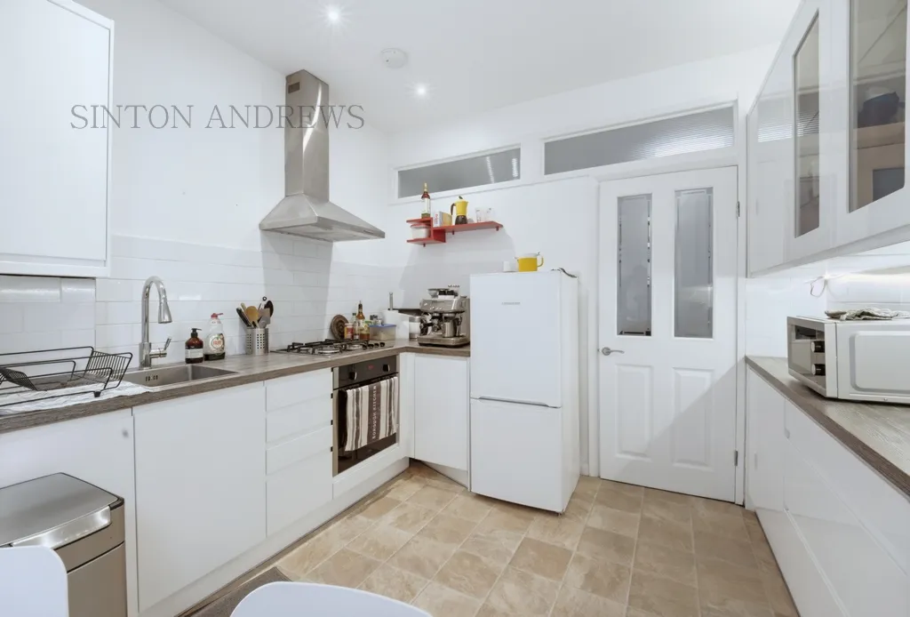 Tring Avenue, Ealing, photo 11