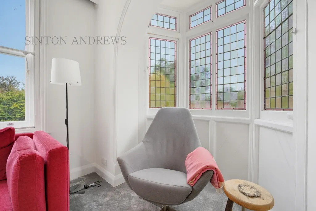 Tring Avenue, Ealing, photo 14