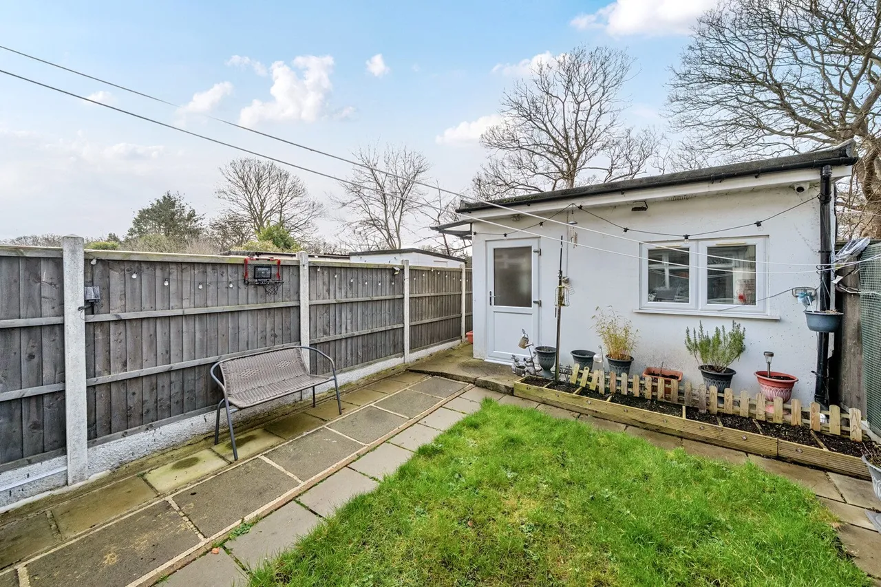 Longhill Road, SE6, photo 4