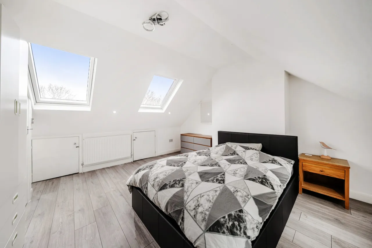 Longhill Road, SE6, photo 10