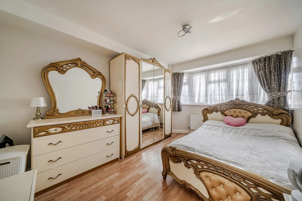 Longhill Road, SE6, photo 8