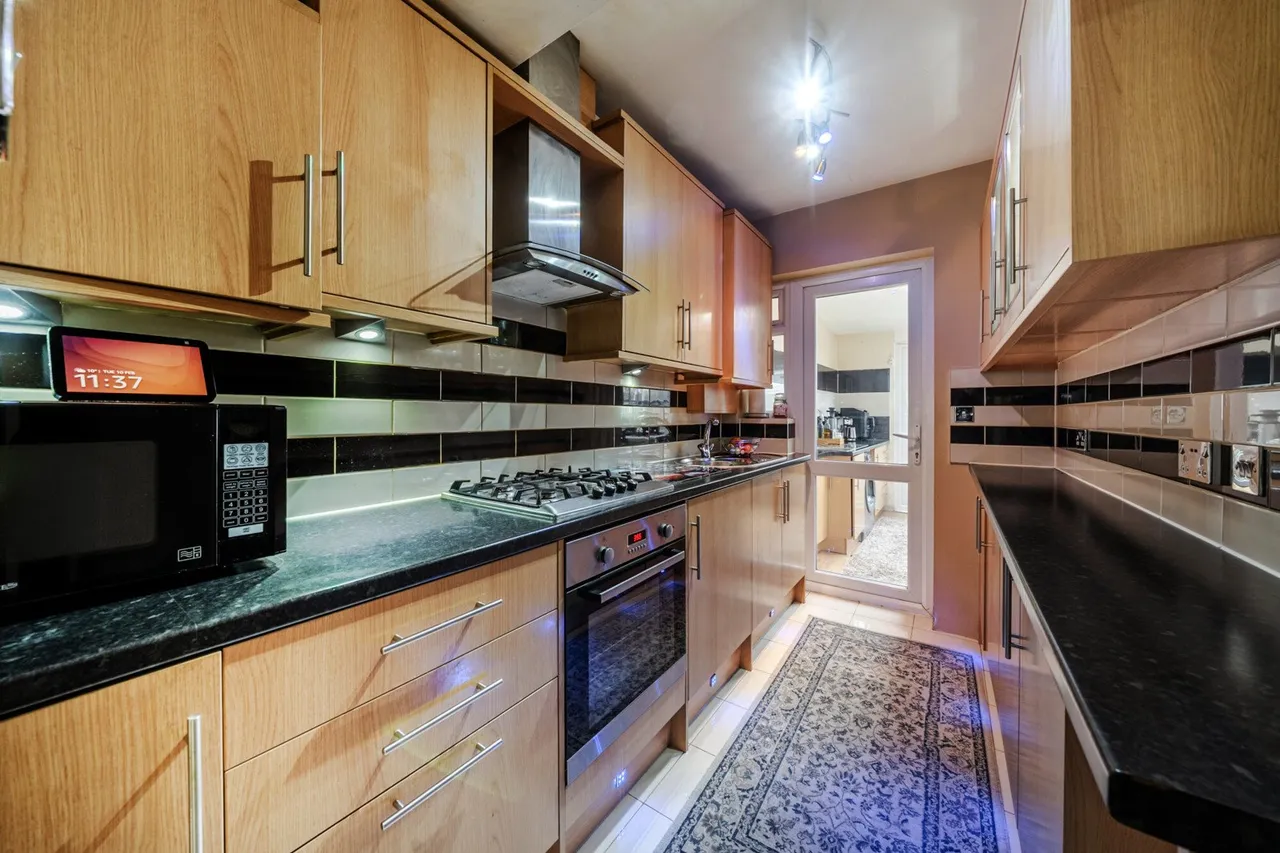 Longhill Road, SE6, photo 6