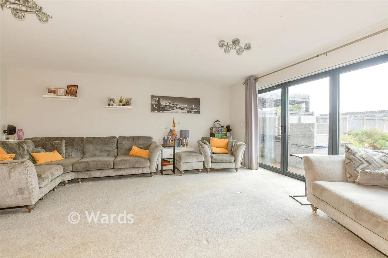 Archers Court Road, Whitfield, CT16, photo 13