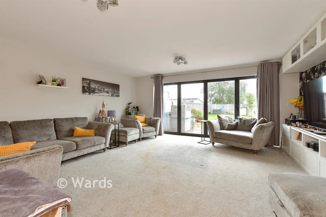 Archers Court Road, Whitfield, CT16, photo 4