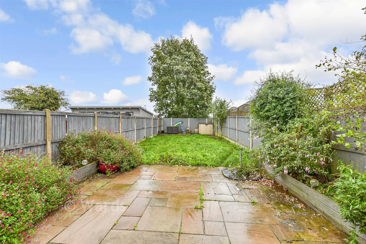 Archers Court Road, Whitfield, CT16, photo 12