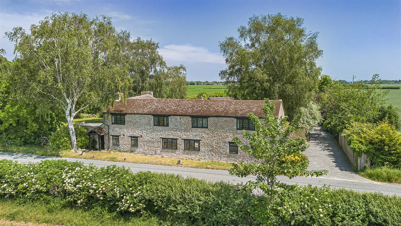 Kirtlington Road, Upper Heyford, photo 12