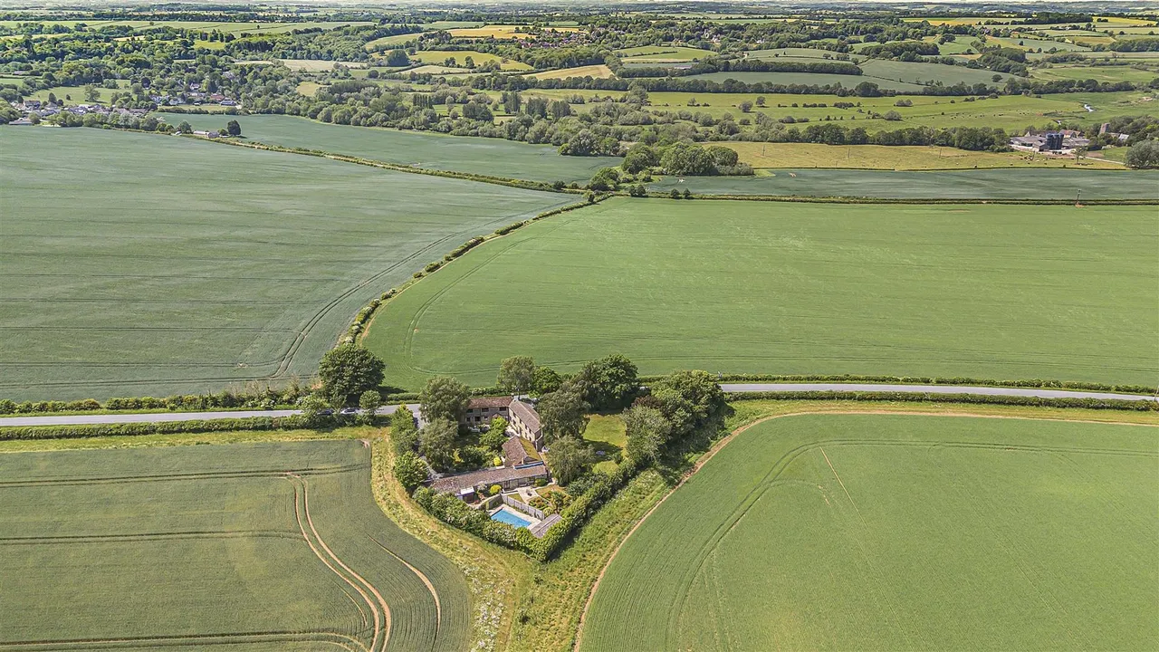 Kirtlington Road, Upper Heyford, photo 19
