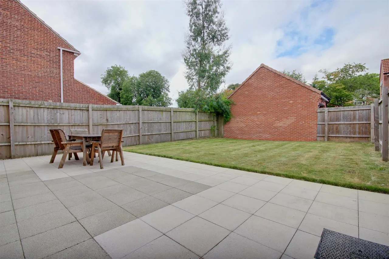 Bishop Burton Road, Cherry Burton, Beverley, photo 9