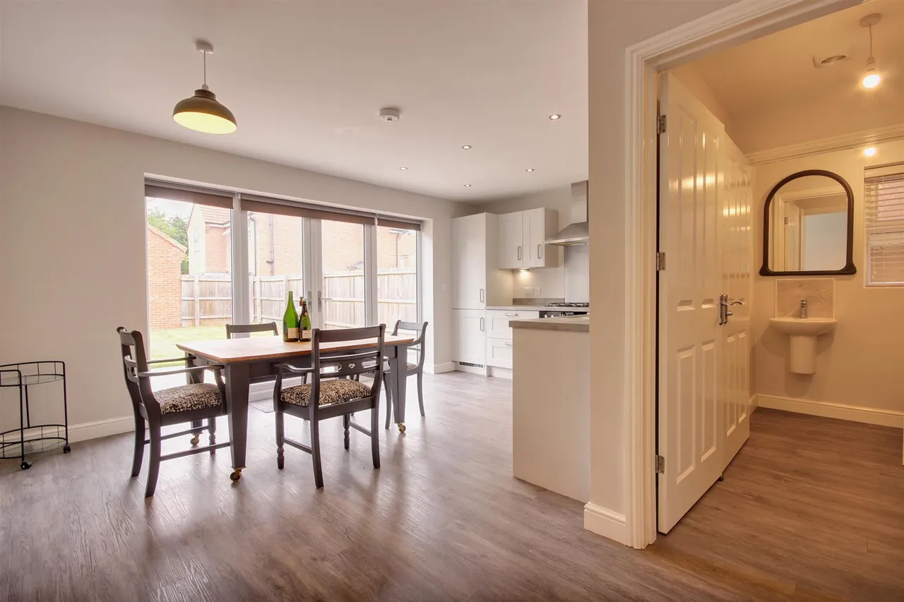 Bishop Burton Road, Cherry Burton, Beverley, photo 11