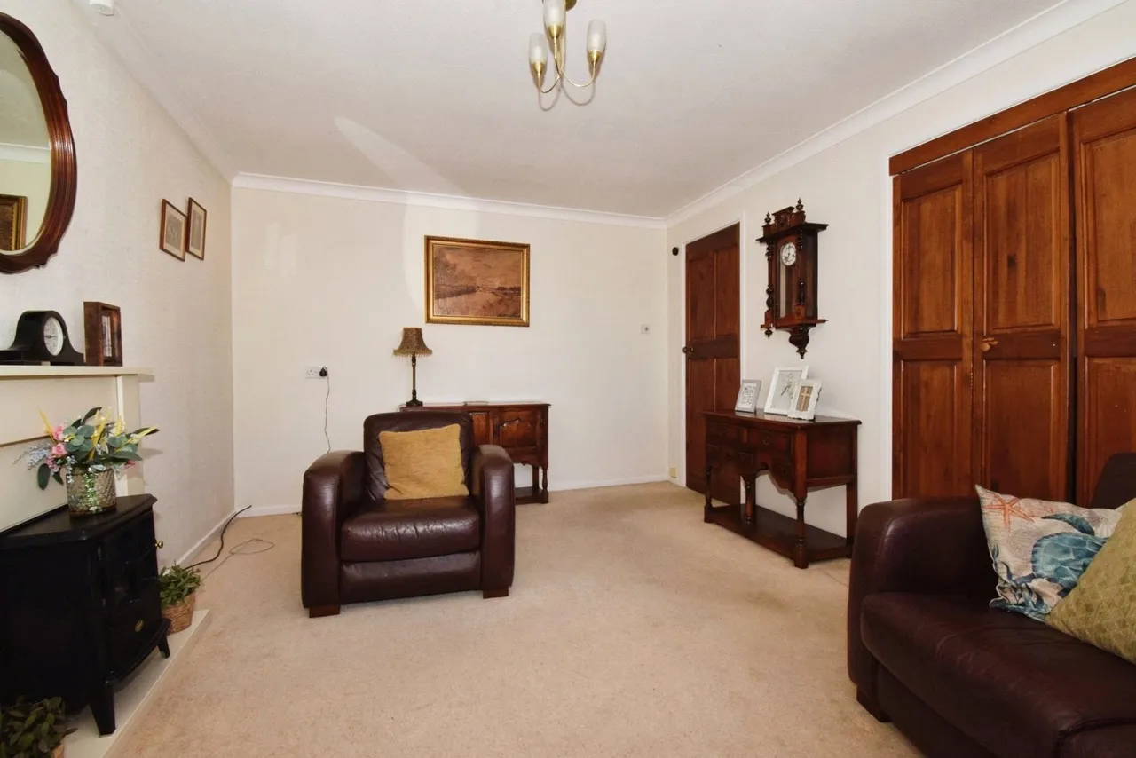 St. James Court, Birstall, LE4, photo 5