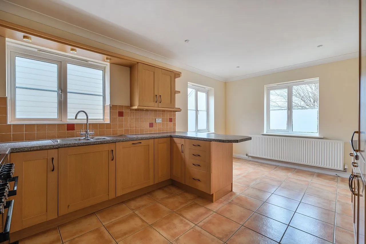 Woodford Gardens, Barnstaple, EX32, photo 4