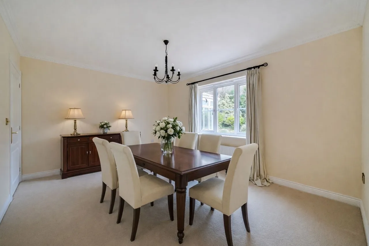 Woodford Gardens, Barnstaple, EX32, photo 3
