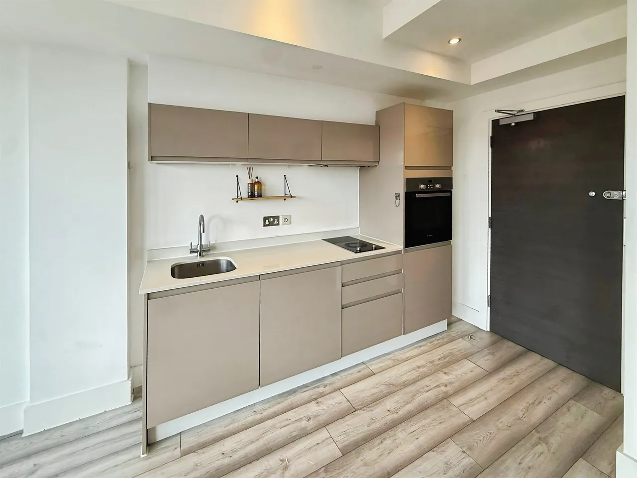 Clarendon Road, Watford, WD17, photo 6