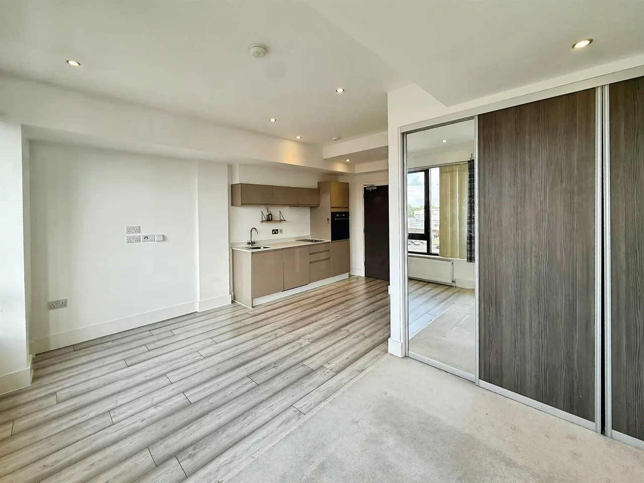 Clarendon Road, Watford, WD17, photo 5