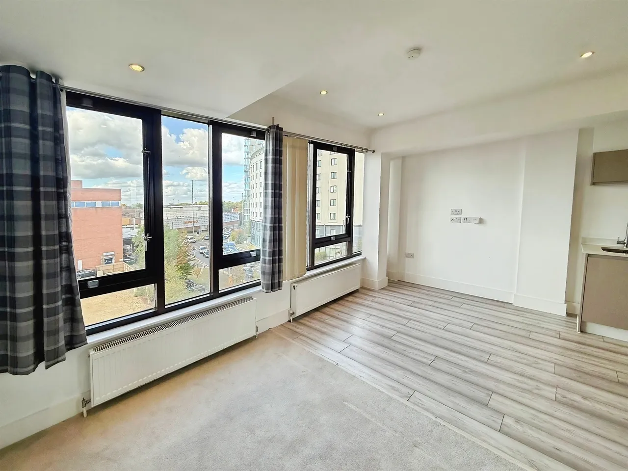 Clarendon Road, Watford, WD17, photo 8