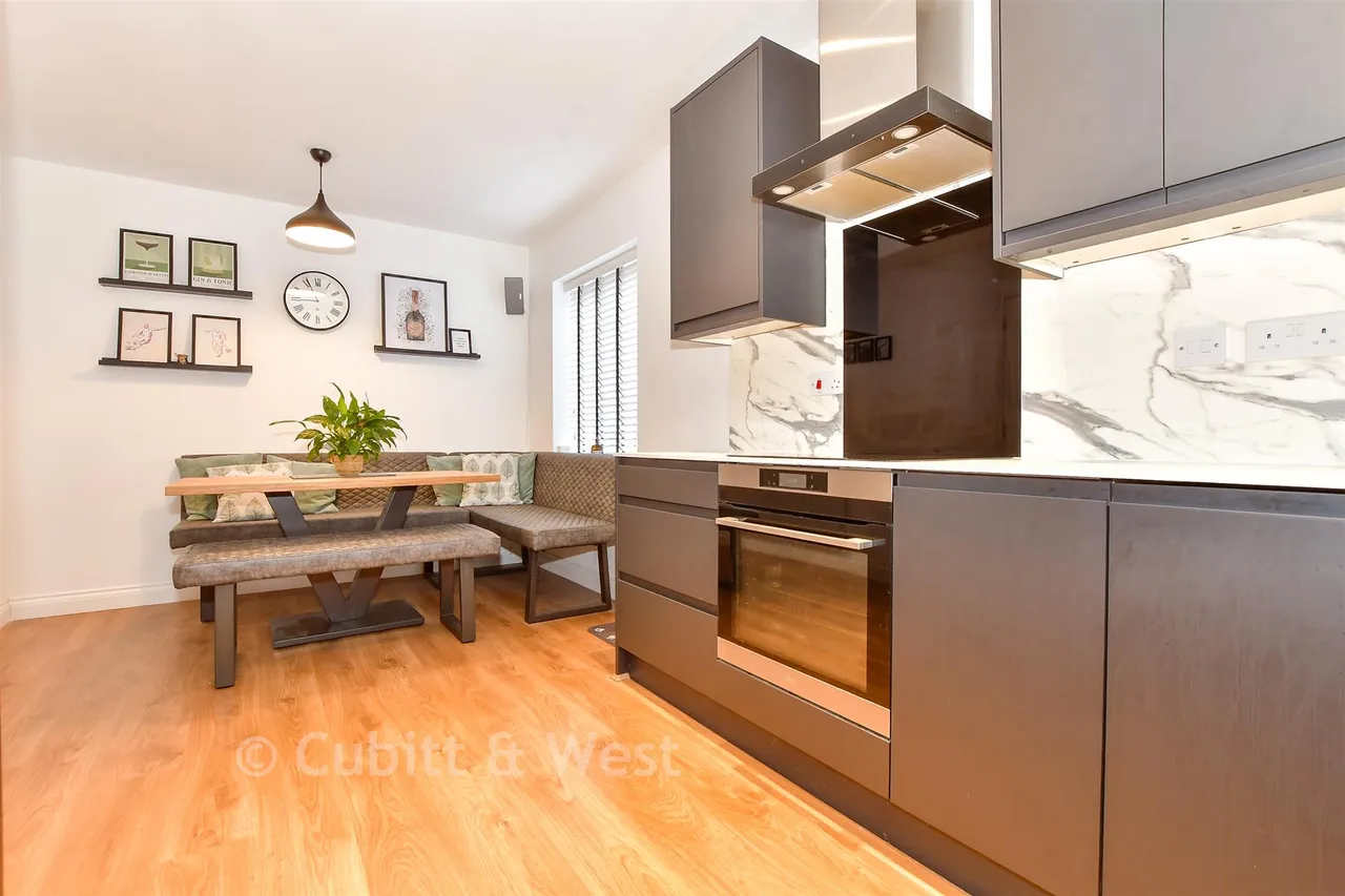 Longcroft Way, Havant, PO9, photo 5