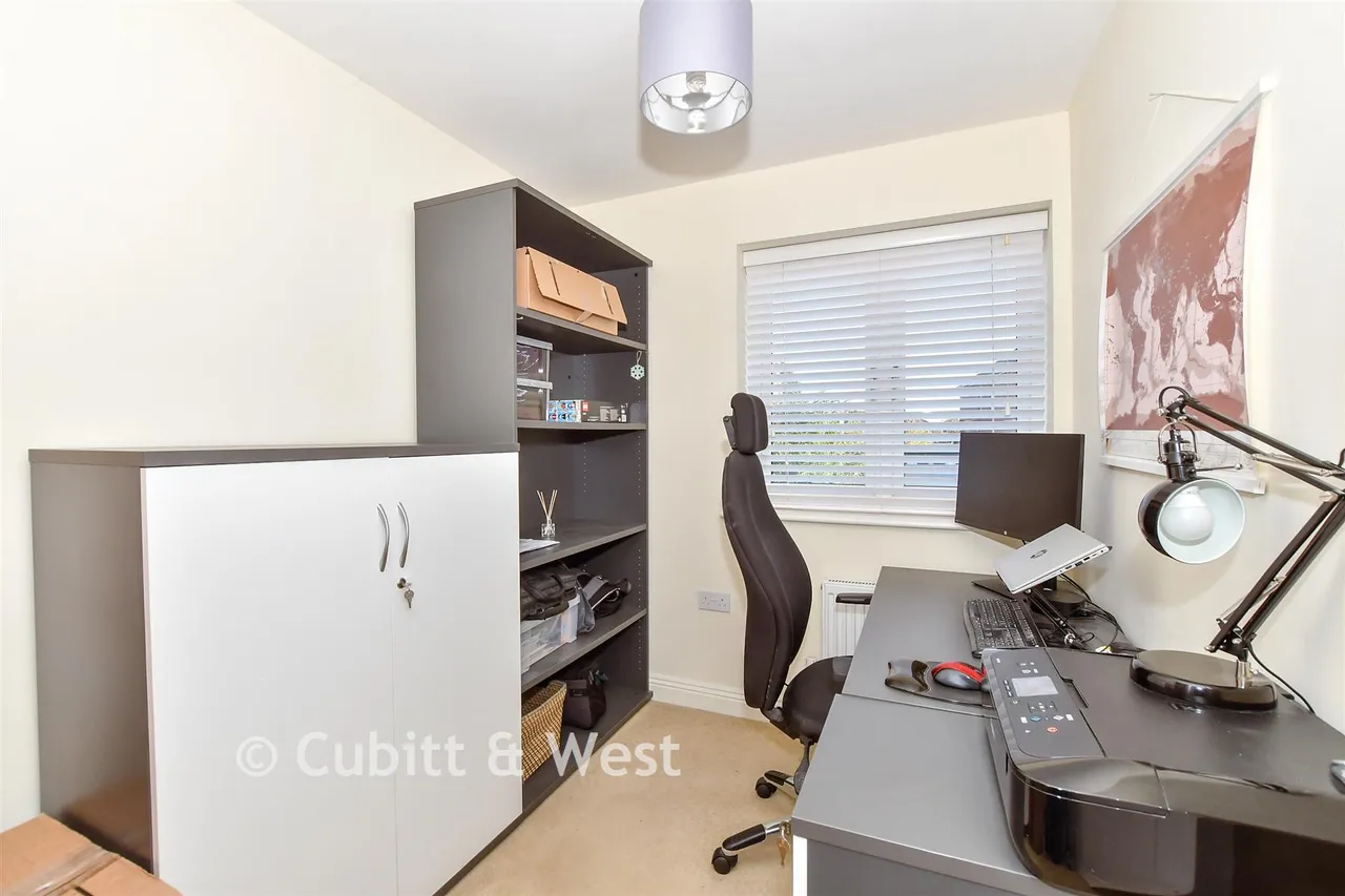 Longcroft Way, Havant, PO9, photo 11