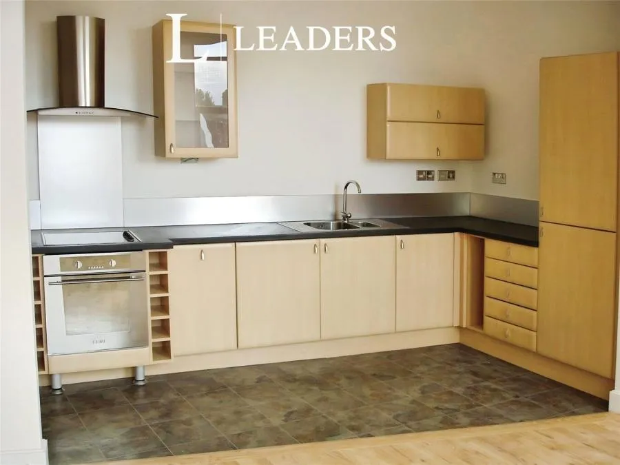 Cavendish Court, Drighlington, BD11, photo 6