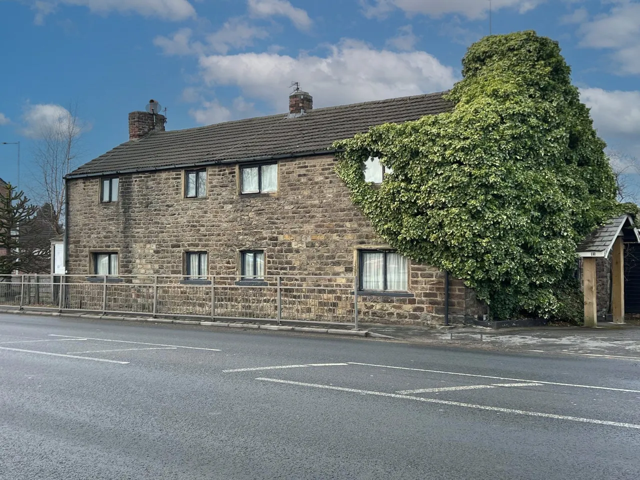 4 bed house for sale — Buxton Road, High Lane, Stockport, SK6
