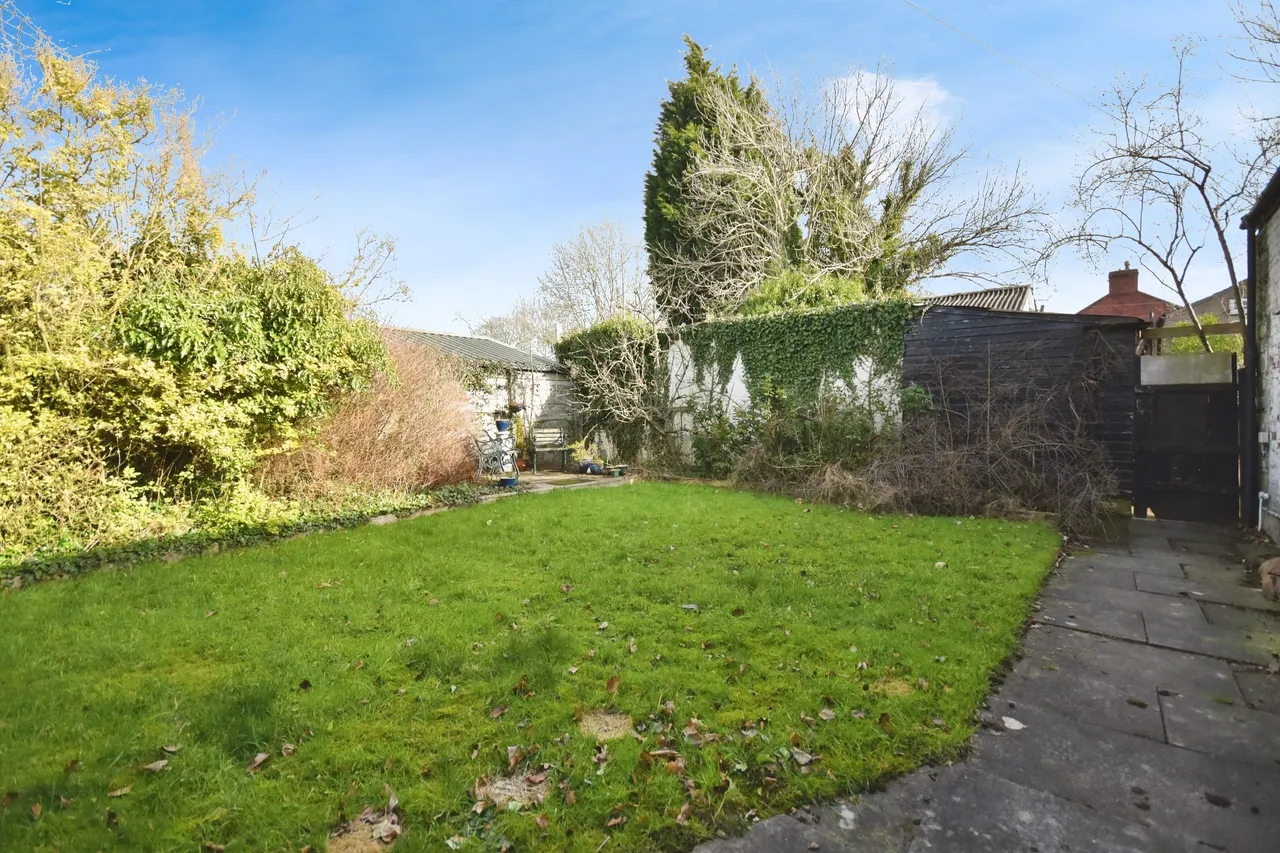 Buxton Road, High Lane, Stockport, SK6, photo 4