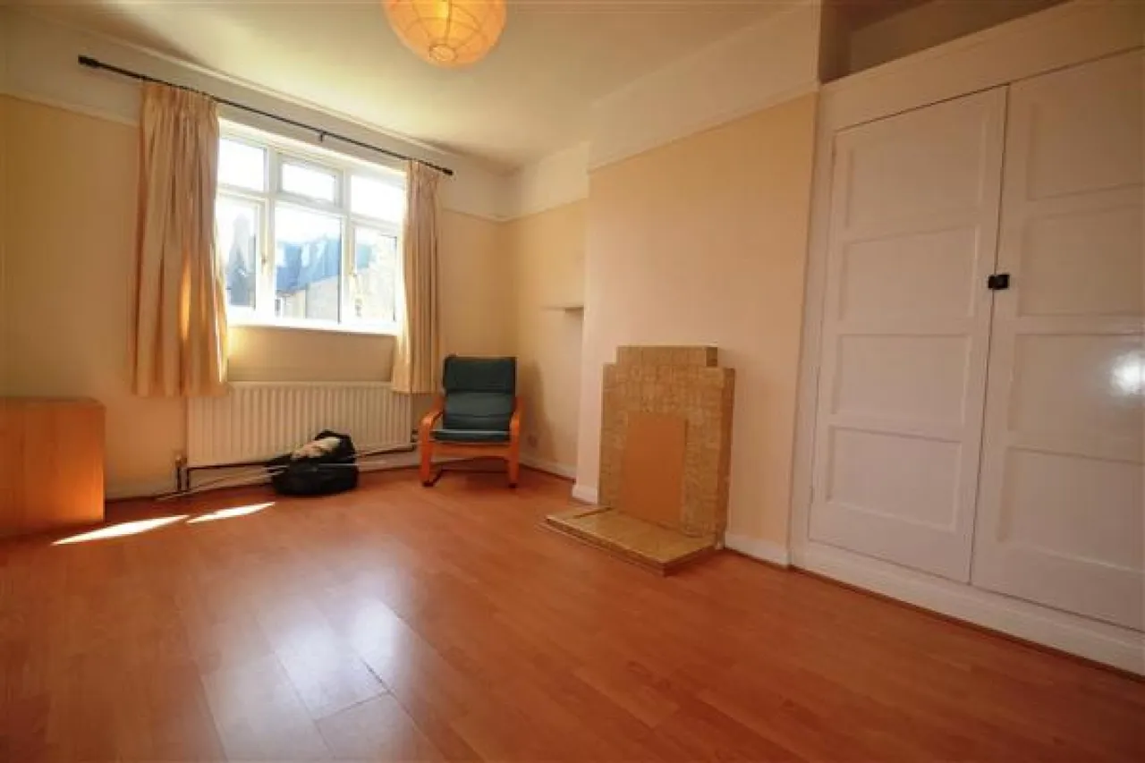 Stuart Road, Wimbledon Park, photo 4