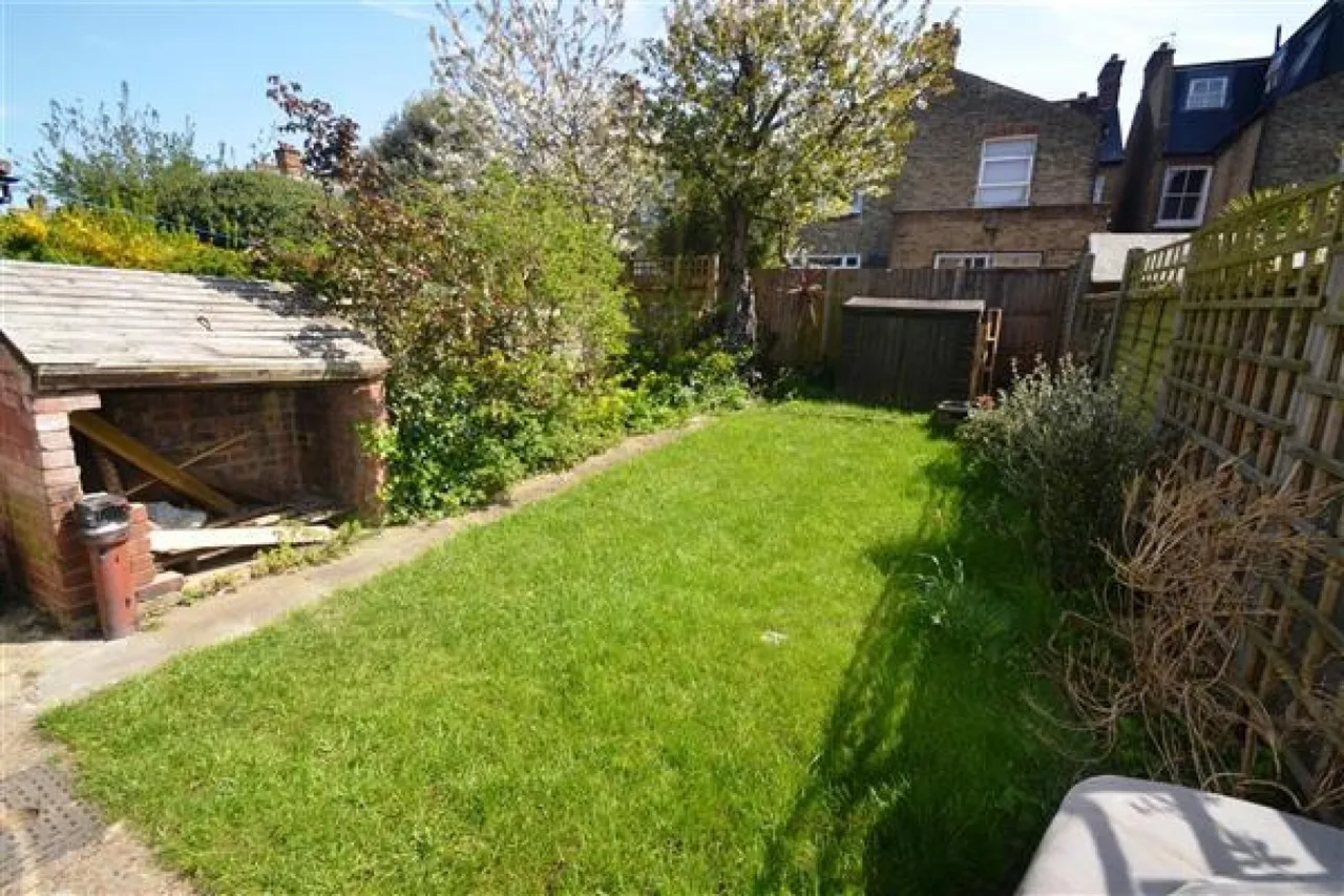 Stuart Road, Wimbledon Park, photo 6