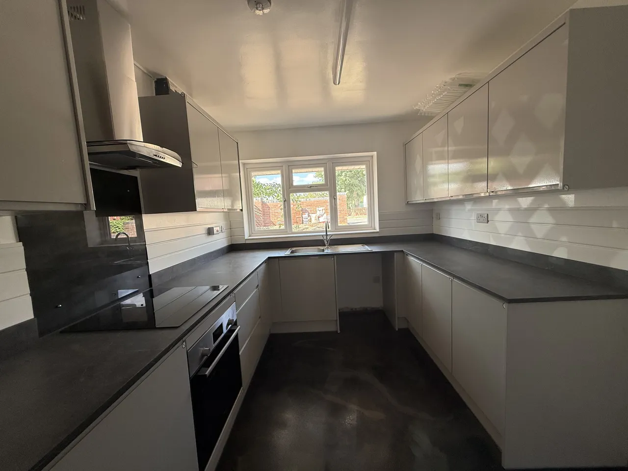 Browns Lane, Dordon, photo 3