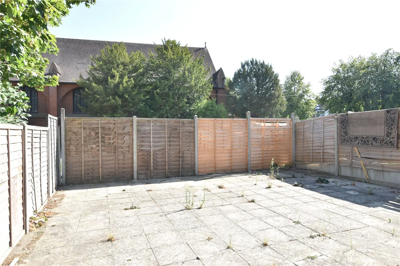 Stafford Road, Wallington, SM6, photo 12