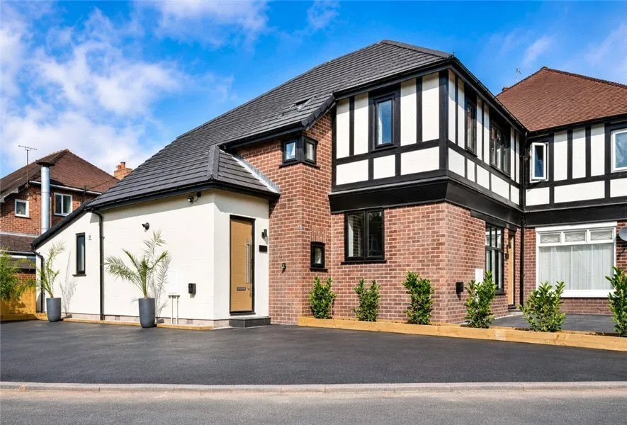 Gladville Drive, Cheadle, Cheshire, SK8, photo 2