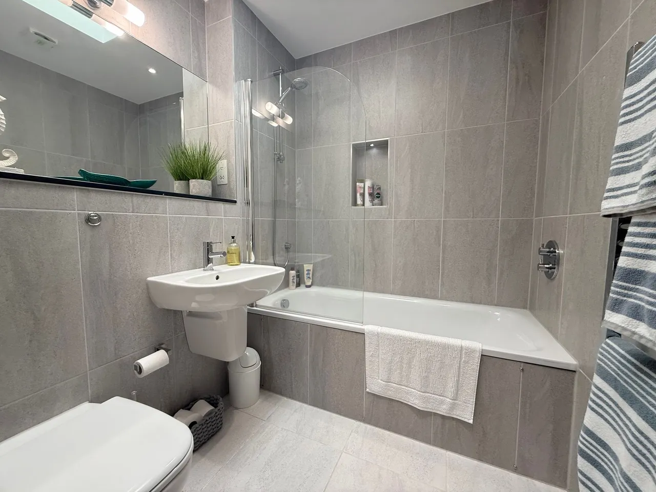 North Parade, Falmouth, TR11, photo 14