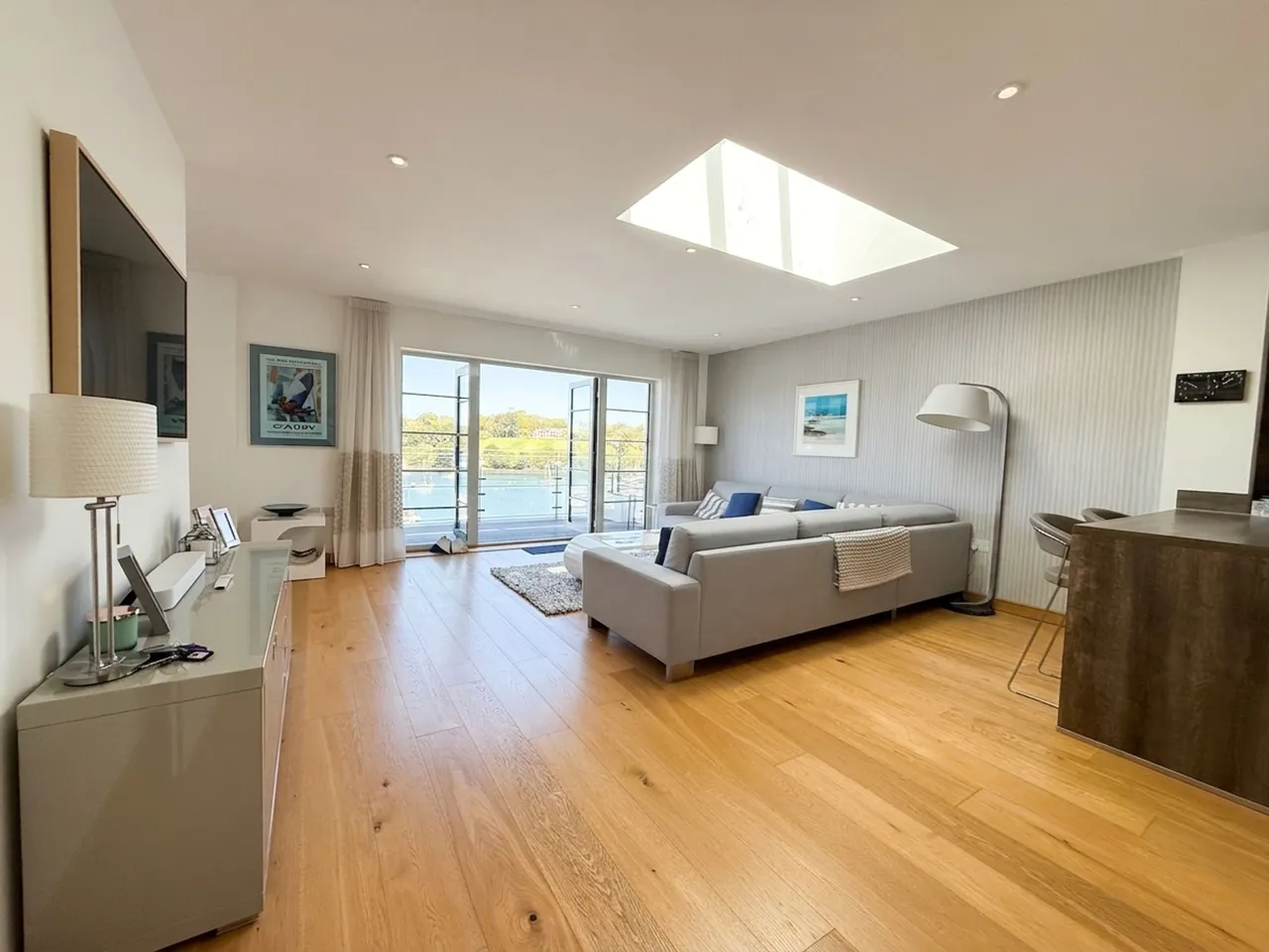 North Parade, Falmouth, TR11, photo 6