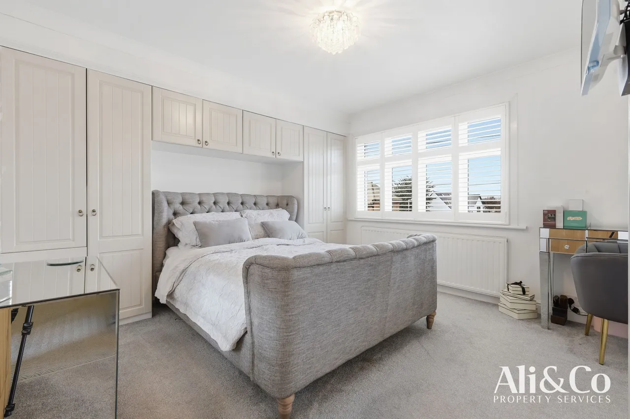 College Avenue, Grays, Essex, RM17 5UH, photo 17