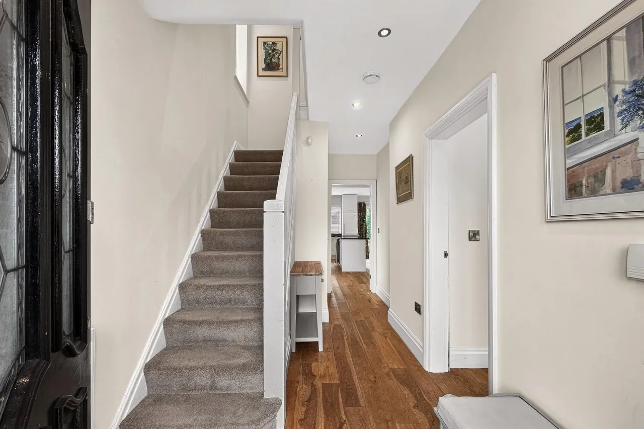 Priory Road, Bowdon, Cheshire WA14 3BS, photo 12