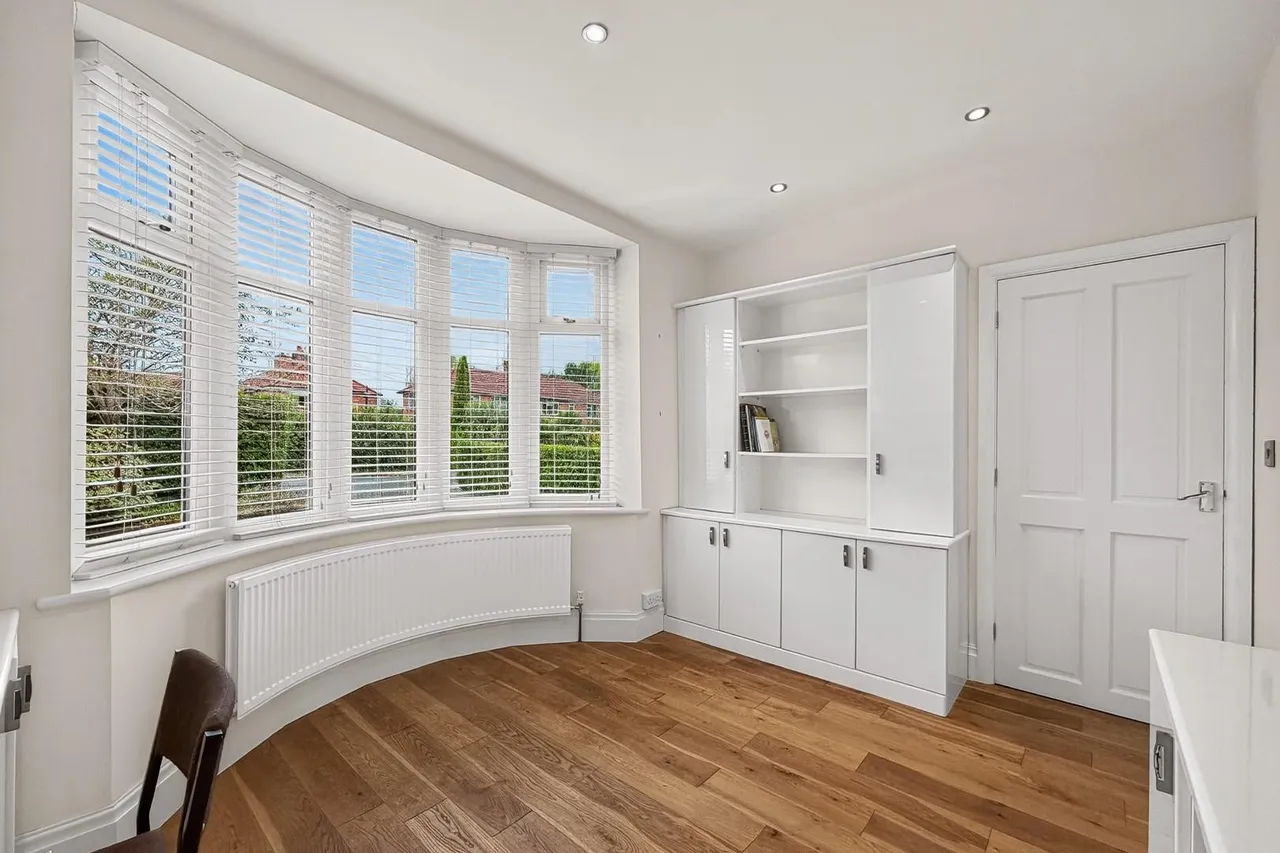 Priory Road, Bowdon, Cheshire WA14 3BS, photo 10